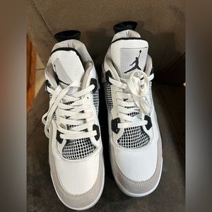 Men's Jordan 4's